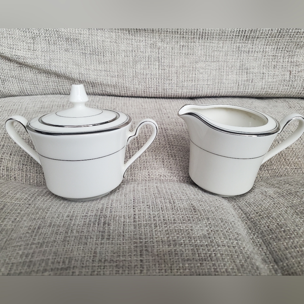 Noritake Colorwave Sugar and Creamer